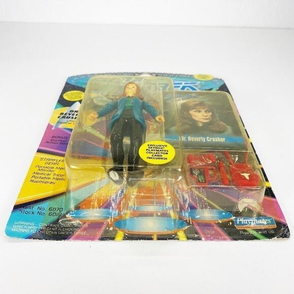 Playmates 1993 Star Trek TNG Dr. Beverly Crusher Action Figure - Picture 4 of 5